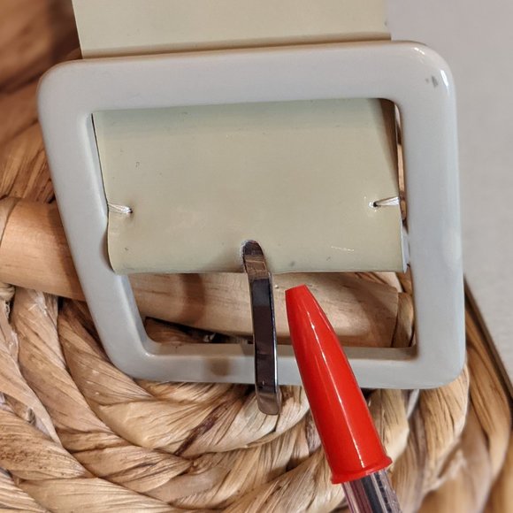 EUC Women's - Nude Patent Wide belt - Picture 5 of 5